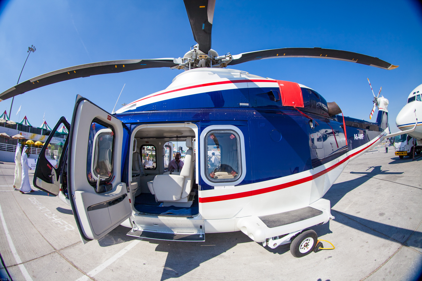 частный вертолет AgustaWestland 139